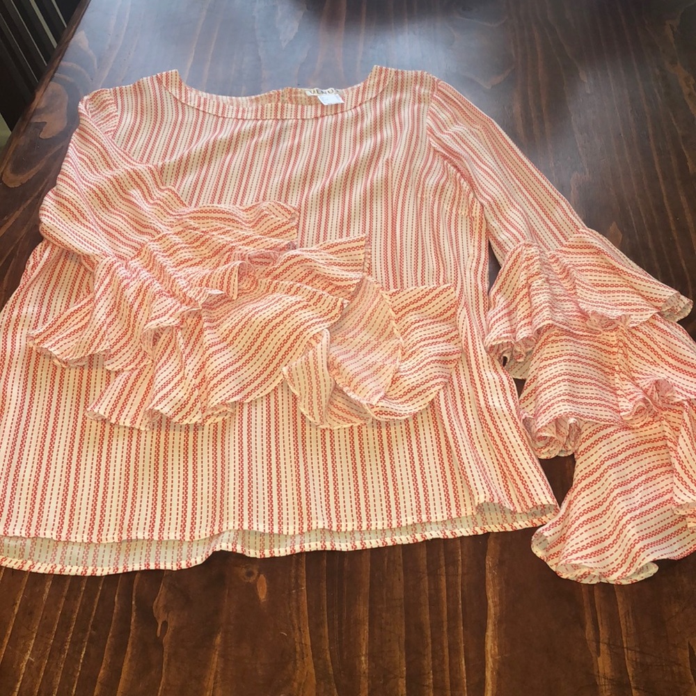 Venus flutter sleeve top